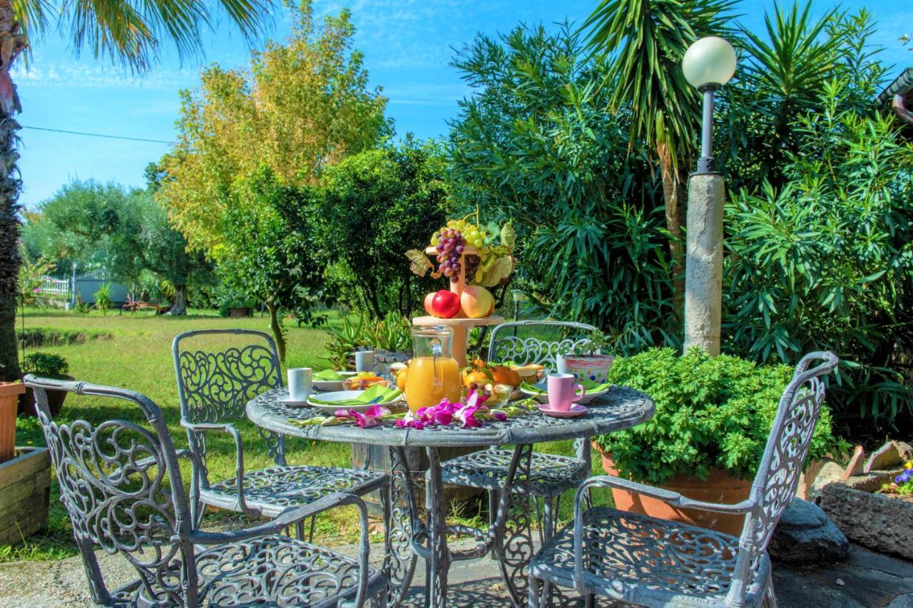Hostly - Country House Donoratico - Only For Families Zewnętrze zdjęcie